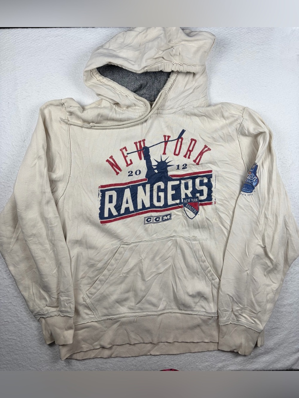 Vintage CCM New York Rangers Men's Size L 2012 Winter Classic Hoodie‎ Sweatshirt